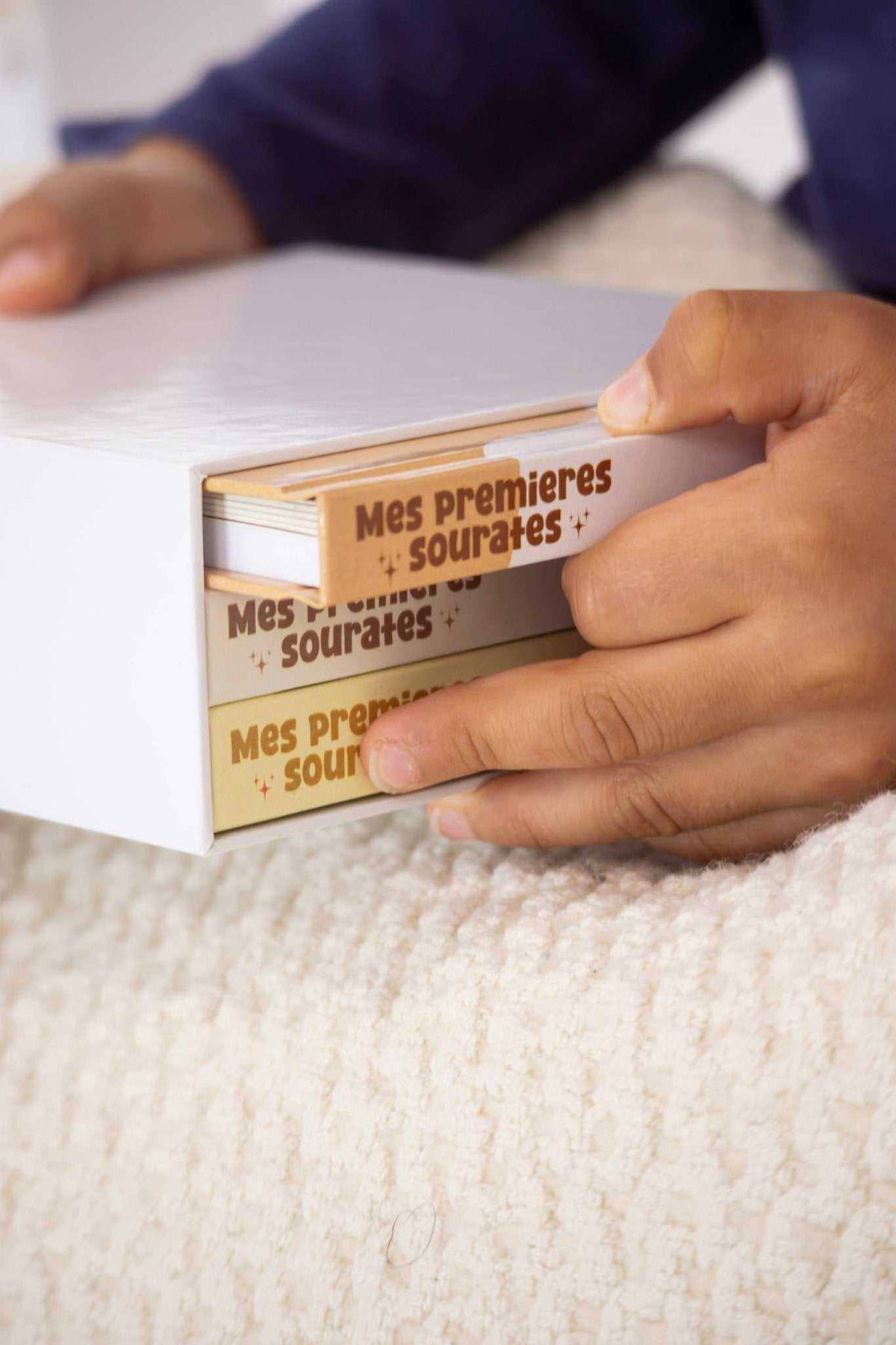 Livre sonore musulman pour enfants avec sourates en audio, idéal pour éveiller la foi et la curiosité des petits.